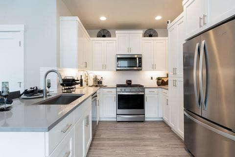 20831 SE Caldera Dr, Bend, OR 97702 photo 2