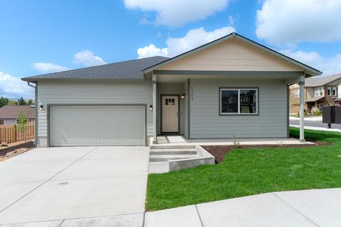1302 NE Brookstone Loop, Prineville, OR 97754
