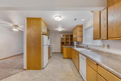 520 Willis Ave, Glendale, OR 97442 photo 13