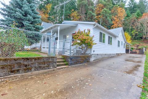 520 Willis Ave, Glendale, OR 97442 photo 3