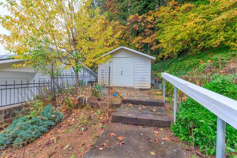 520 Willis Ave, Glendale, OR 97442 photo 9