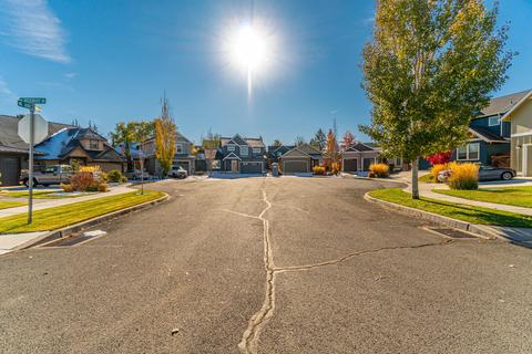 2316 NE Halston Ct, Bend, OR 97701 photo 43