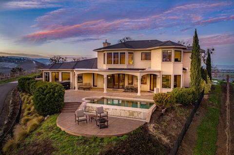 974 928 Carpenter Hill Rd, Medford, OR 97501