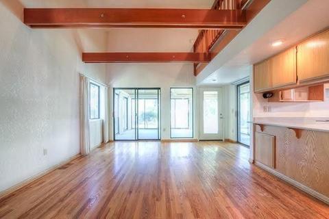 719 SE M St, Grants Pass, OR 97526 photo 8