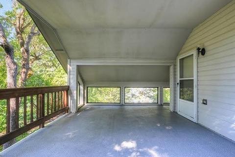 719 SE M St, Grants Pass, OR 97526 photo 27