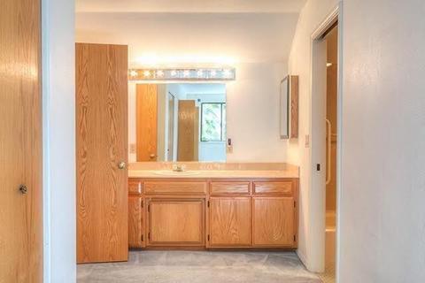 719 SE M St, Grants Pass, OR 97526 photo 20