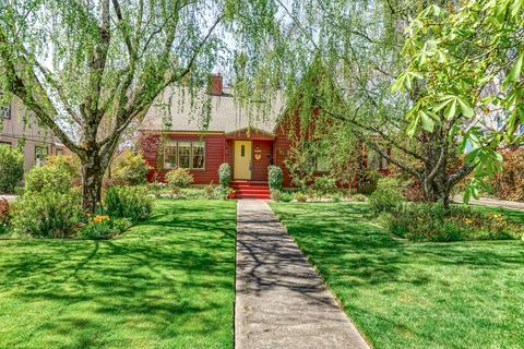 1108 S Oakdale Ave, Medford, OR 97501
