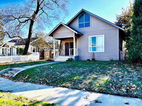 715 W 2nd St, Medford, OR 97501