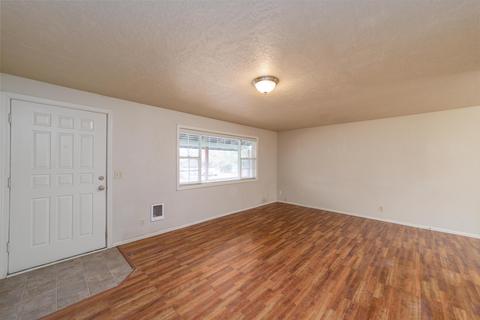 2416 NE Ocker Dr, Bend, OR 97701 photo 12