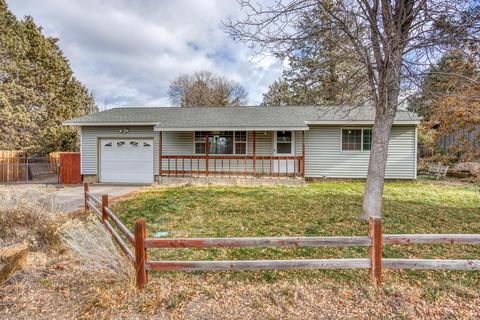 2416 NE Ocker Dr, Bend, OR 97701 photo 1