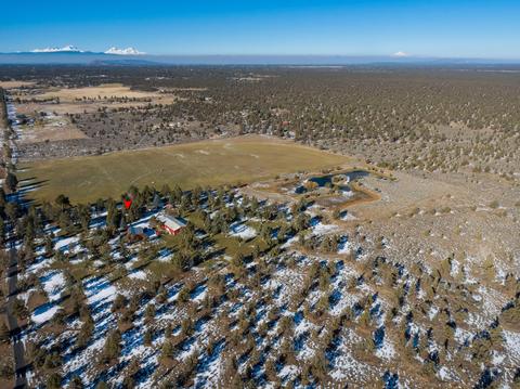 24020 Skywagon Dr, Bend, OR 97701 photo 3