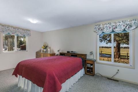 24020 Skywagon Dr, Bend, OR 97701 photo 12
