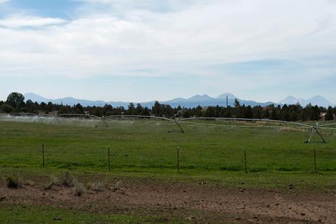 24020 Skywagon Dr, Bend, OR 97701 photo 31