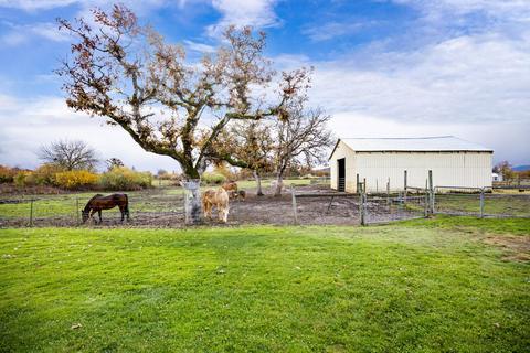 185 Highway 234, Eagle Point, OR 97524 photo 25