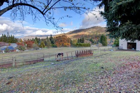 8684 Wagner Creek Rd, Talent, OR 97540