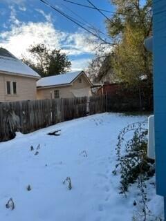 726 Roseway Dr, Klamath Falls, OR 97601
