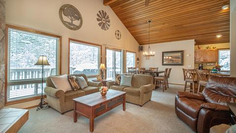 17880 Flat Top Ln, Sunriver, OR 97707 photo 2