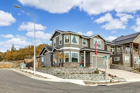 1007 Azure Way, Eagle Point, OR 97524 photo 1