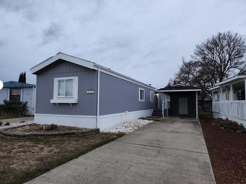 833 Carol Rae, Medford, OR 97501