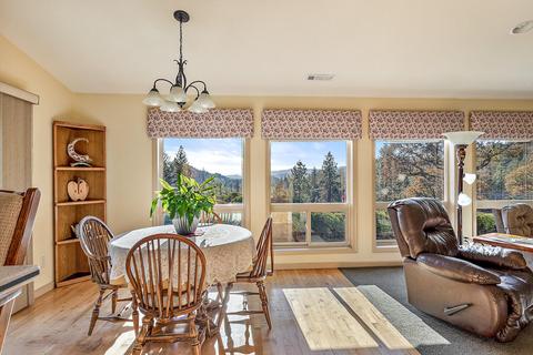 726 Busch Rd, Trail, OR 97541 photo 14