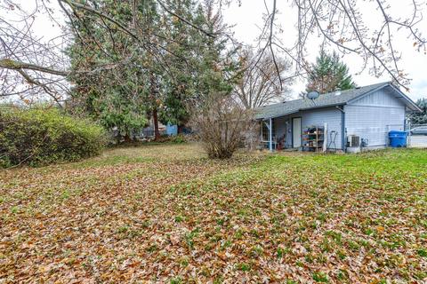 124 Edith Cir, Eagle Point, OR 97524 photo 2