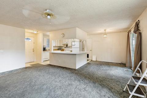 124 Edith Cir, Eagle Point, OR 97524 photo 3