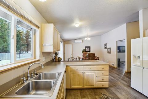 14704 Bluegrass Loop, Sisters, OR 97759 photo 12