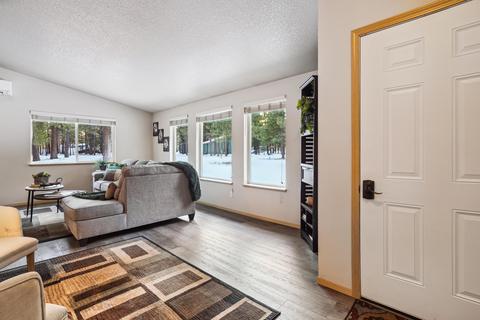 14704 Bluegrass Loop, Sisters, OR 97759 photo 3