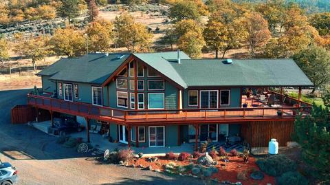 6555 E Antelope Rd, Eagle Point, OR 97524 photo 2