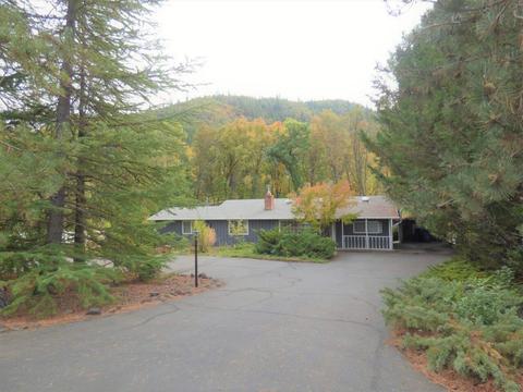 1280 Burbridge Dr, Rogue River, OR 97537