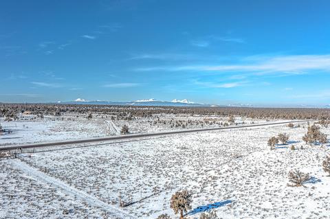 60640 Terry Ln, Bend, OR 97702 photo 1
