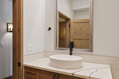 61359 Lost Hollow Loop, Bend, OR 97702 photo 46