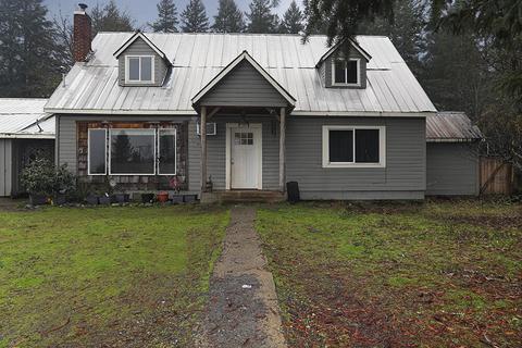 549 Lake Shore Dr, Selma, OR 97538