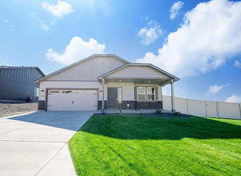 3543 NW 9th Ct, Redmond, OR 97756