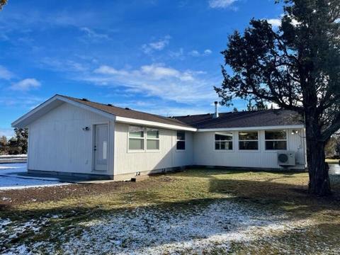 23002 Bronco Ct, Bend, OR 97701 photo 4