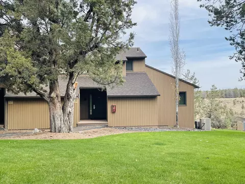 1836 Redtail Hawk Dr #RV57G, Redmond, OR 97756