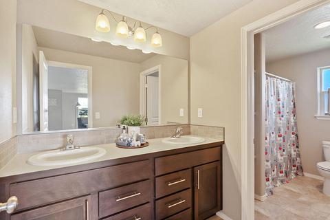 63377 NW Kiesow Ct, Bend, OR 97703 photo 13