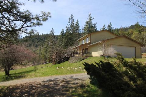 1040 Left Fork Humbug Creek Rd, Jacksonville, OR 97530