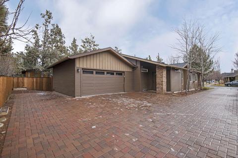 20612 Silas Dr, Bend, OR 97701 photo 2