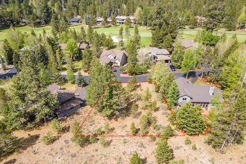 58098 Tournament Ln, Sunriver, OR 97707