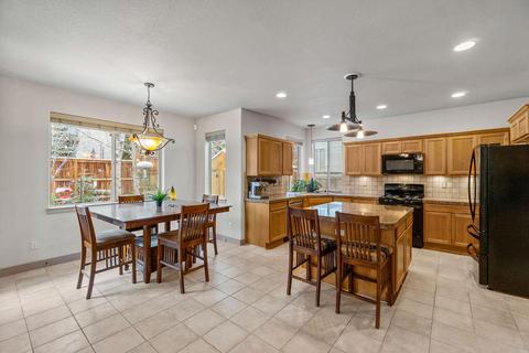 19949 Brass Dr, Bend, OR 97702 photo 11