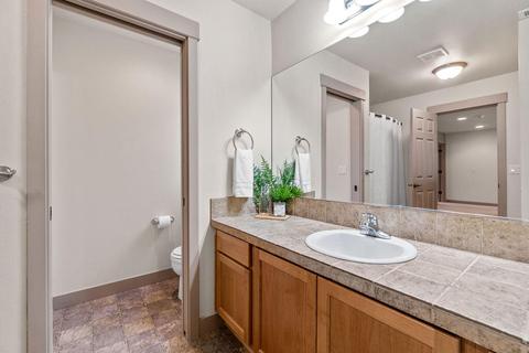 19949 Brass Dr, Bend, OR 97702 photo 26