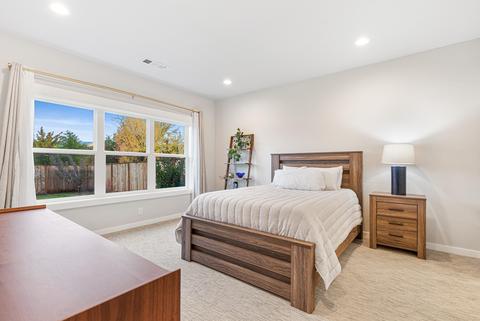 333 Cheney Loop, Central Point, OR 97502 photo 14