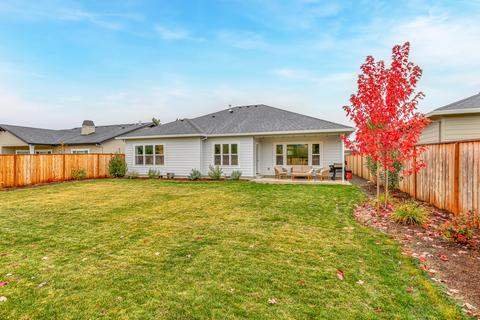 333 Cheney Loop, Central Point, OR 97502 photo 3