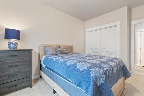 333 Cheney Loop, Central Point, OR 97502 photo 21