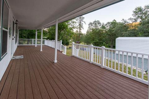 249 Crestview Loop, Grants Pass, OR 97527 photo 3