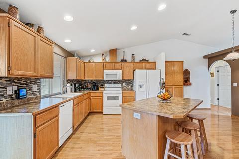 513 Winston Ct, Eagle Point, OR 97524 photo 10