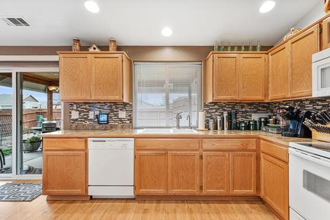 513 Winston Ct, Eagle Point, OR 97524 photo 11