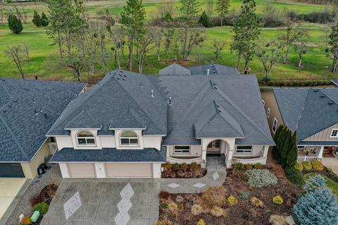 88 Pebble Creek Dr, Eagle Point, OR 97524 photo 2