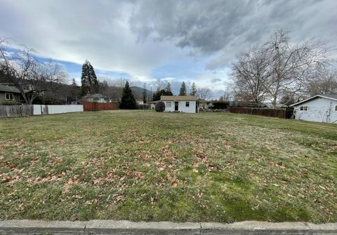 649 Normal Ave, Ashland, OR 97520